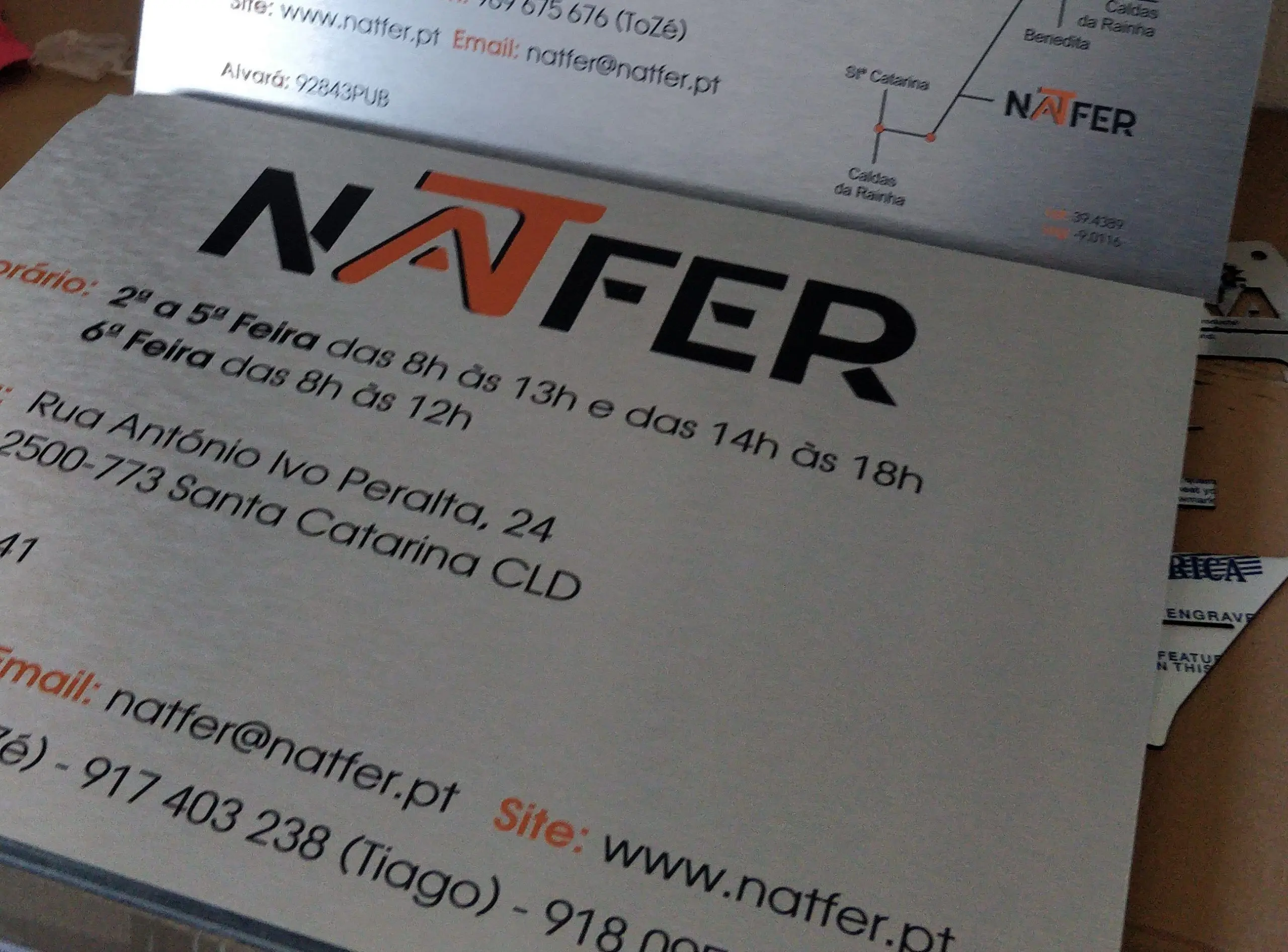 Placa identificativa para empresa