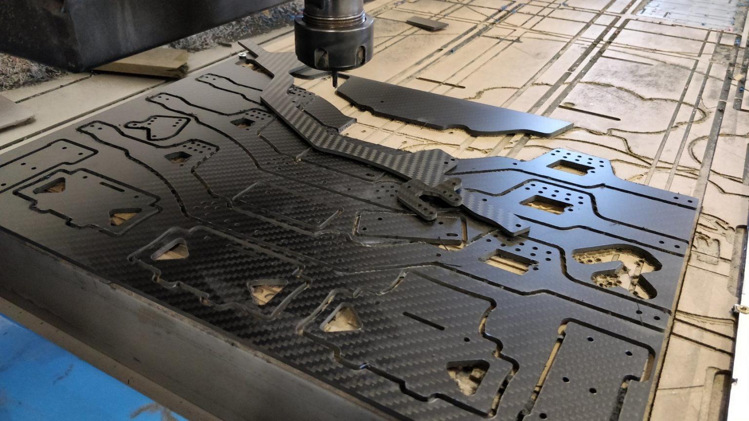 corte cnc placa carbono